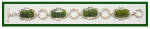 green-jade-bracelet-judy-larson-curves