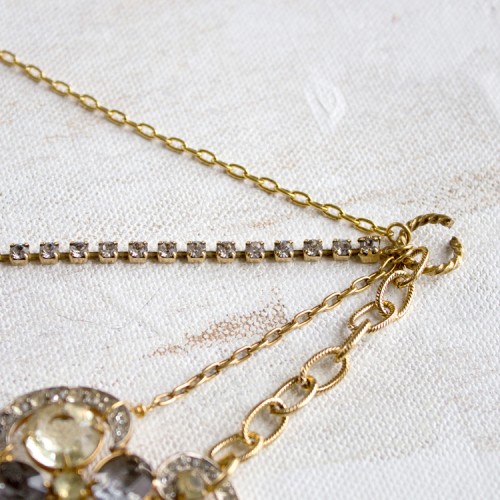 Vintage-Brooch-Necklace-step-8